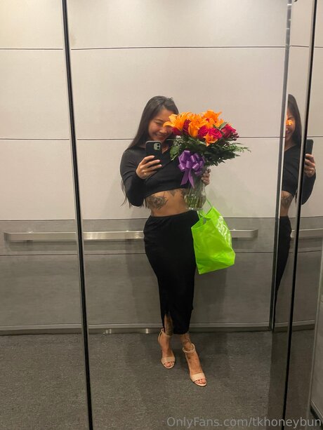 Tkhoneybun onlyfans free content