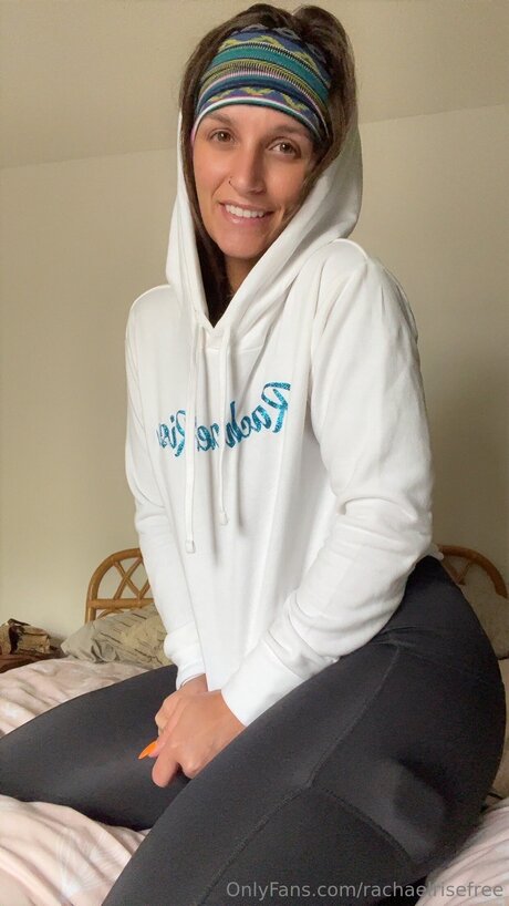 Rachaelrisefree onlyfans nude tits