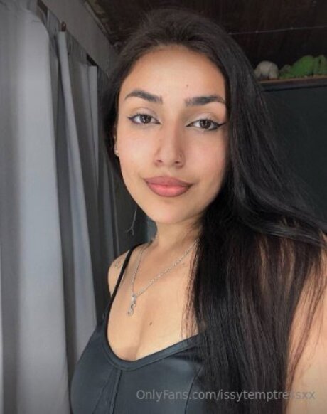 Issytemptressxx onlyfans public photos
