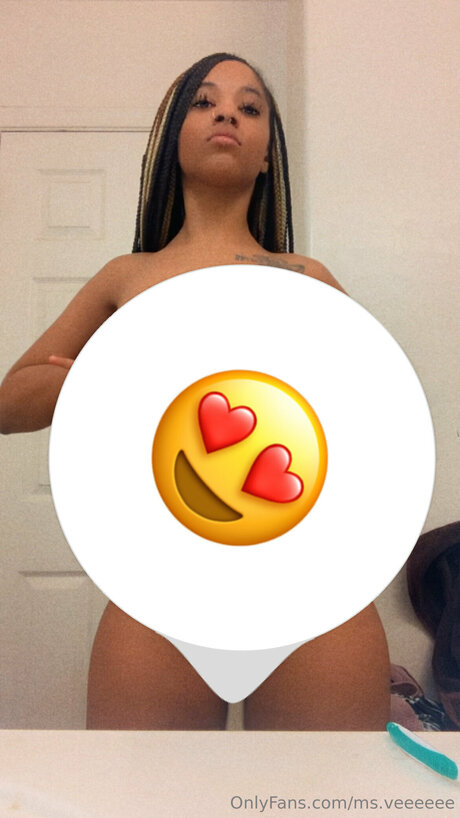 Ms Veeeeee nude leaks onlyfans