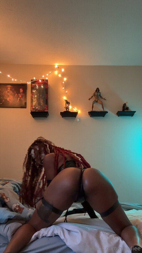 Mawliee onlyfans model images