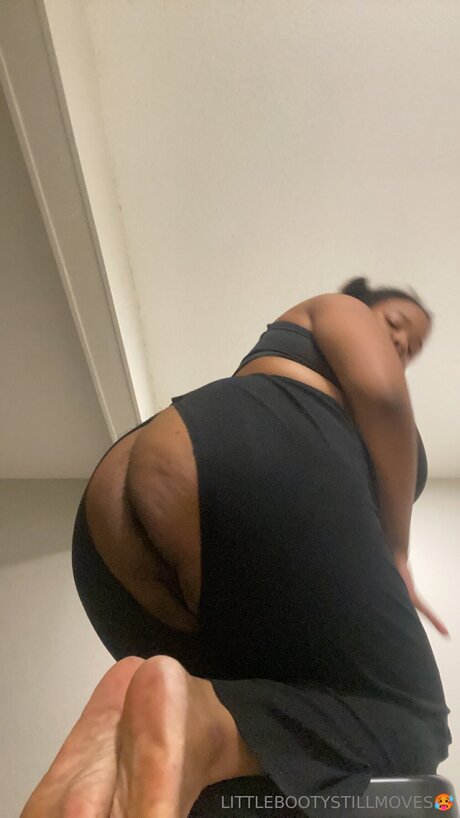 Littlebootystillmoves only fans leaks
