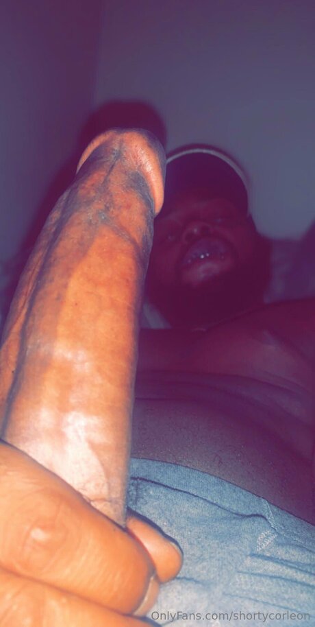 Shortycorleon onlyfans model