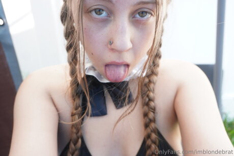 Imblondebrat onlyfans naked leaked
