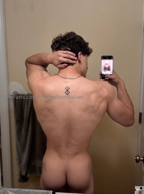 Therealbenitalian onlyfans naked porn