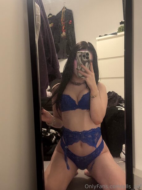 Ells Xof onlyfans pics