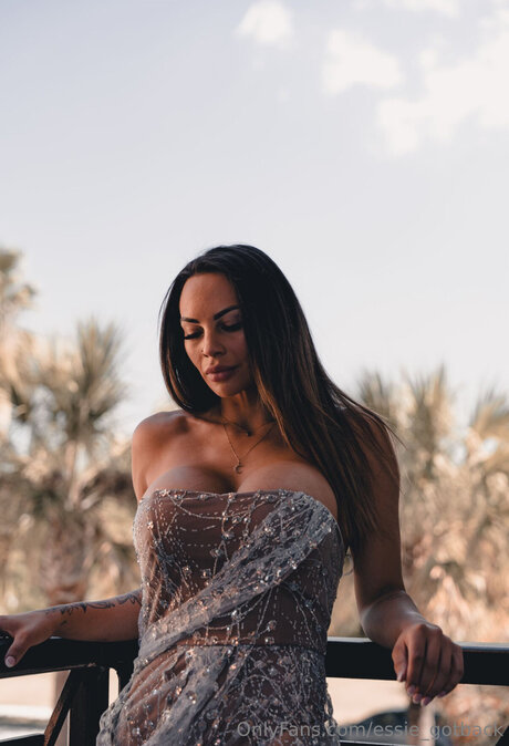 Essie Gotback onlyfans leak new