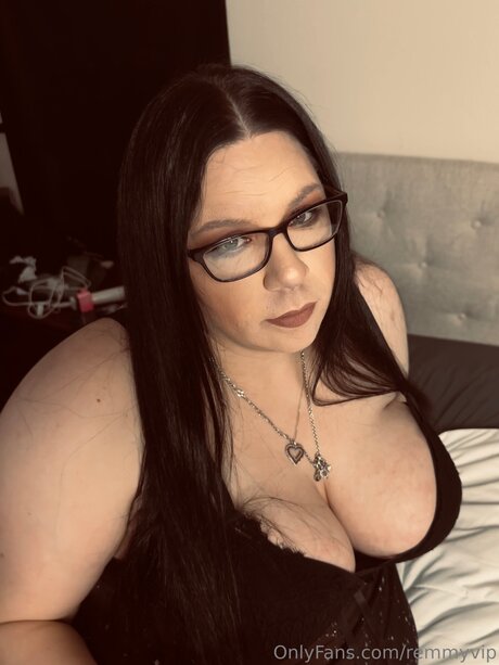 Remmyvip sex onlyfans