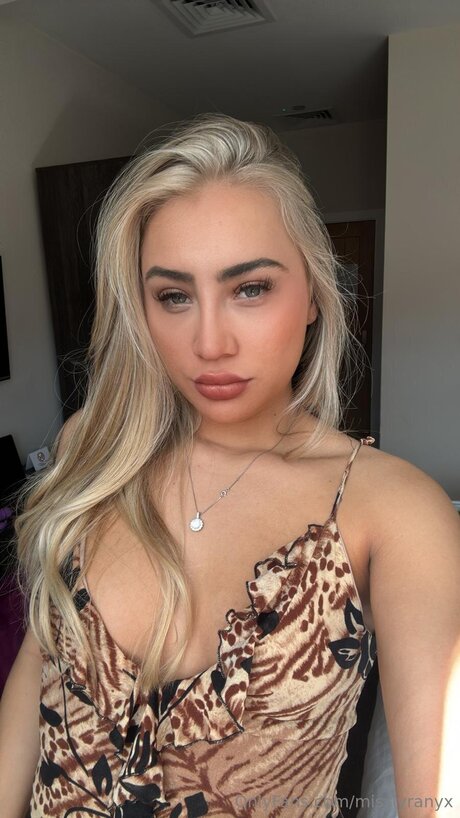 Misslyranyx nude leaked onlyfans