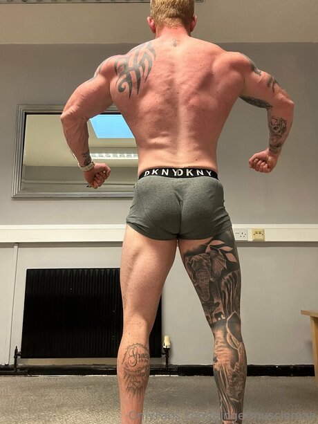 Gingermuscleman onlyfans model images