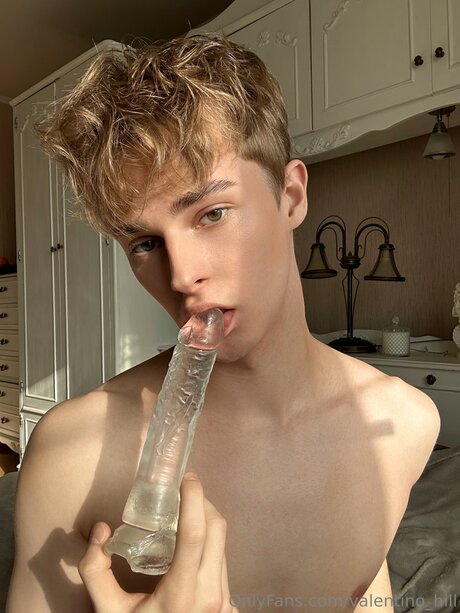 Valentino Hill onlyfans leaks