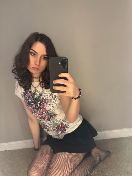 Arikaritv leaked naked onlyfans