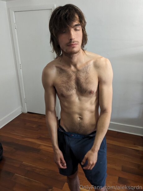 Aleksqrdn onlyfans porn nude