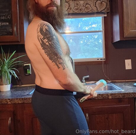 Hot Beard free onlyfans