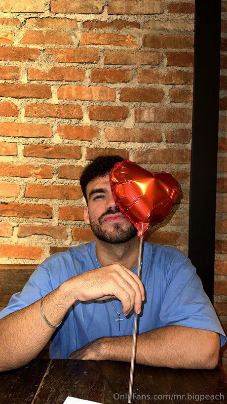 Mr Bigpeach leaked onlyfans.