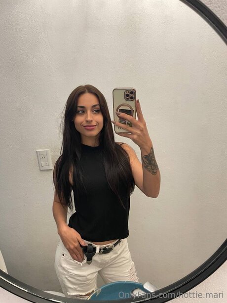 Hottie Mari leak only fans