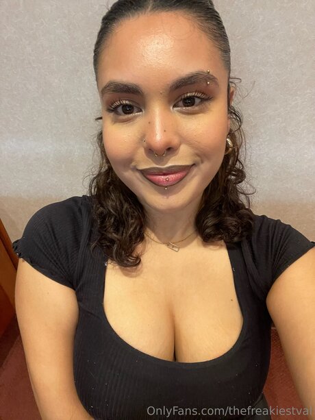 Thefreakiestval onlyfans nude leaks