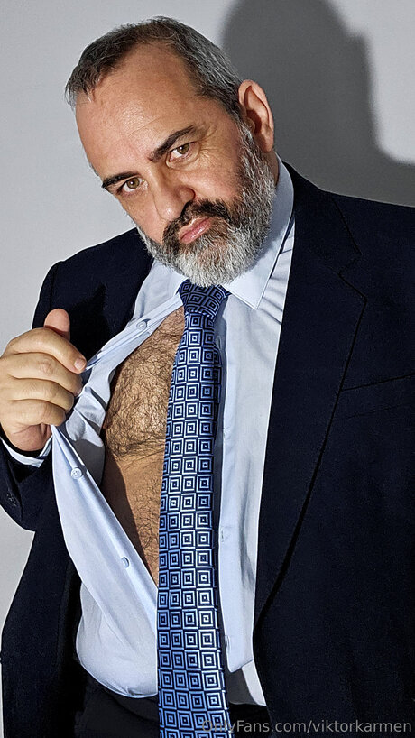 Viktorkarmen desnuda onlyfans