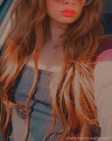 Naughty Naomi onlyfans porn leaks
