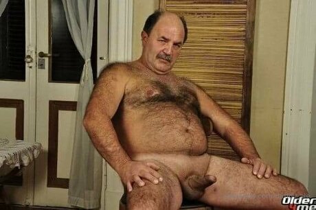 Daddy Ale onlyfans leaj