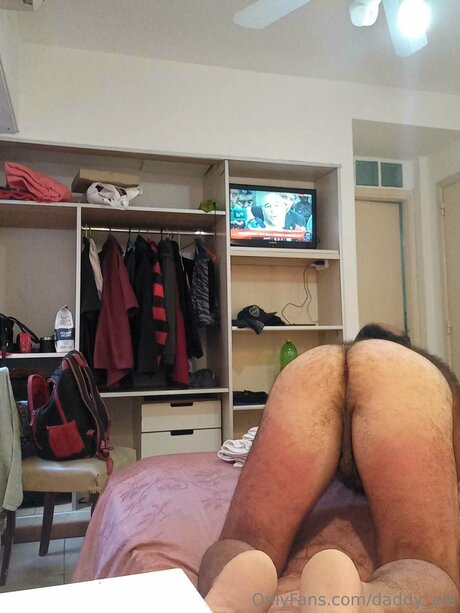 Daddy Ale leaks onlyfans