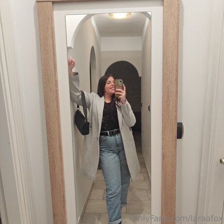 Laraafox onlyfans de