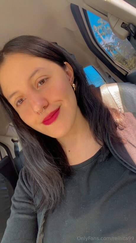 Reinita99 naked on onlyfans