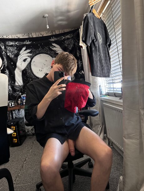 Thebeeb0i boobs onlyfans