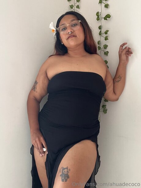 Vessia 11 onlyfans naked