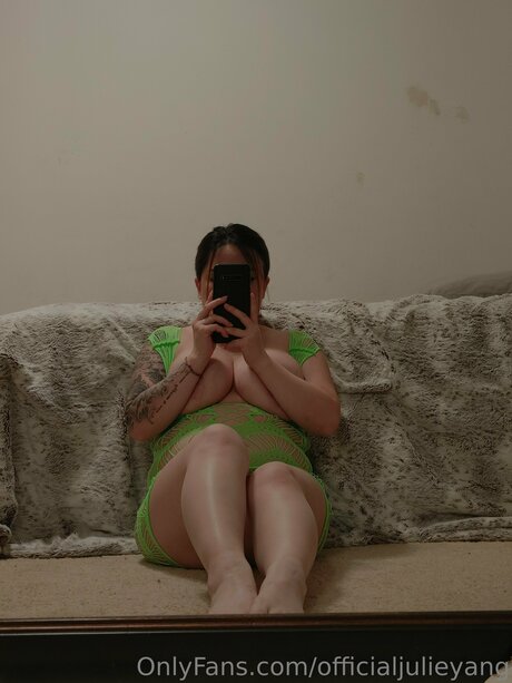 Officialjulieyang ass onlyfans