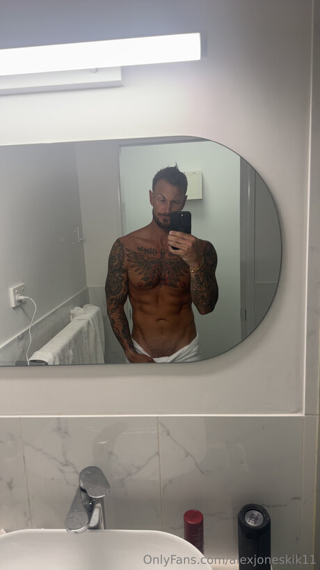 Alexjoneskik11 onlyfans leak