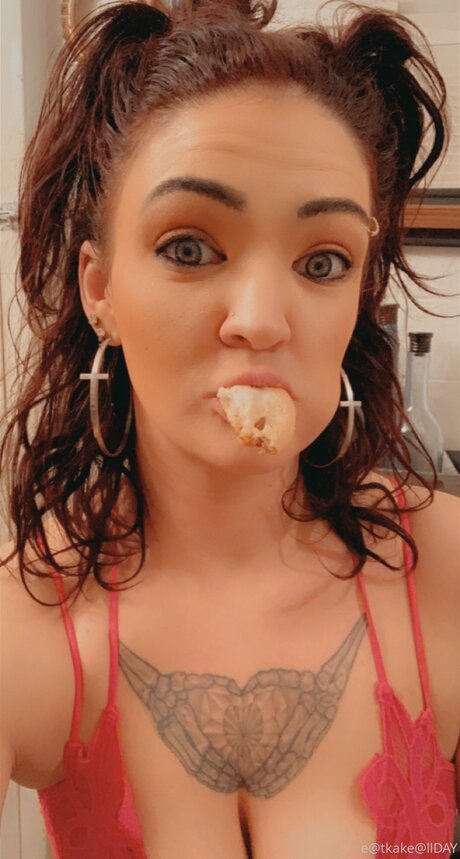 Eatkake onlyfans post