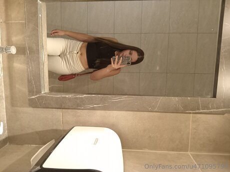 Karolayblonde onlyfans strip