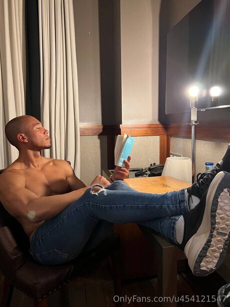 Dwayne Johnson Jr nude onlyfans pics