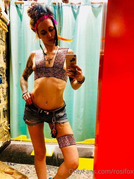 Rosifox porn onlyfans