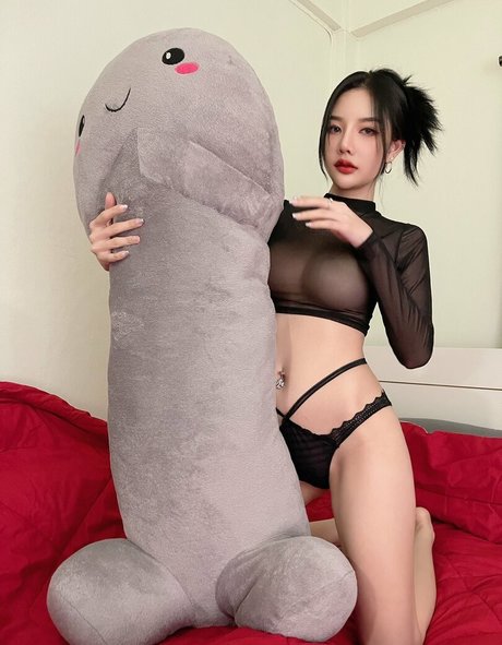 sexyangle lookwa strip onlyfans