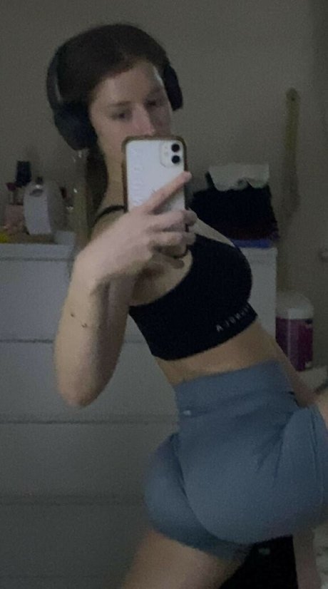 Mira Szalma leak onlyfans nude