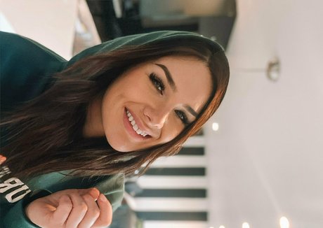 nzgirl97 nude onlyfans leaks