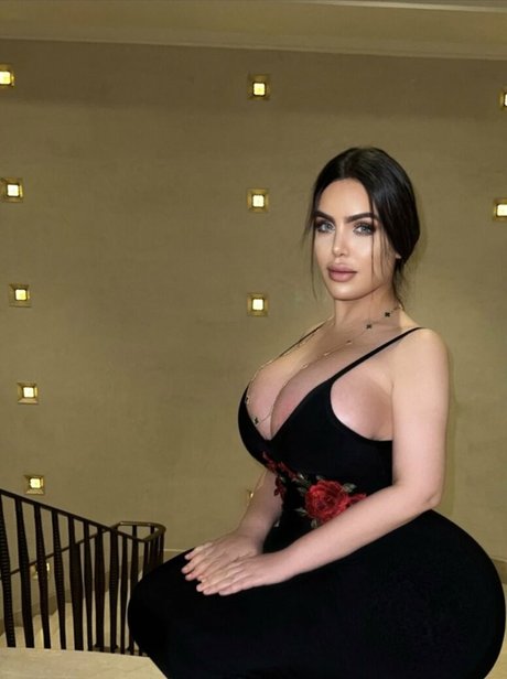 Noure Sahli onlyfans leak new