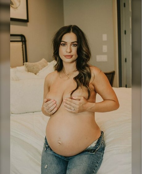 Avery Woods onlyfans leaks naked