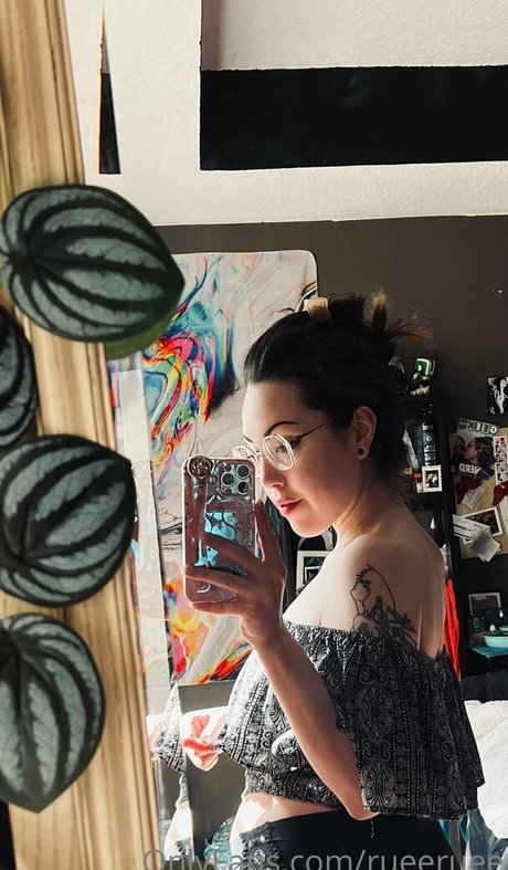 rueeruee only fans leaks
