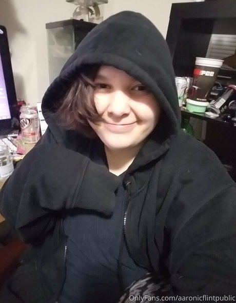 aaronicflintpublic leaked onlyfans content