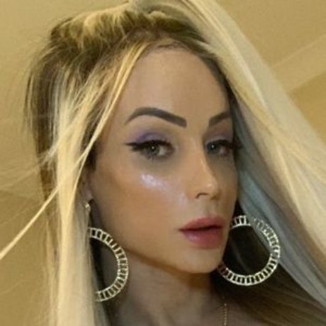 Lara Gabriela onlyfans free