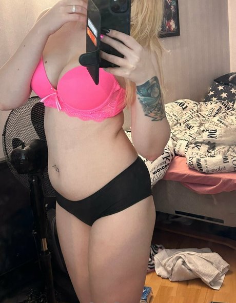 sexymilano onlyfans boobs