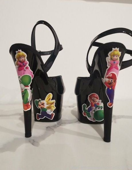 melodyradfordfree nude onlyfans