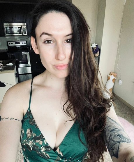 Bloody naked on onlyfans