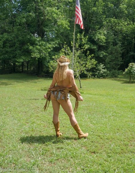 pandapaws022 onlyfans naked leaked