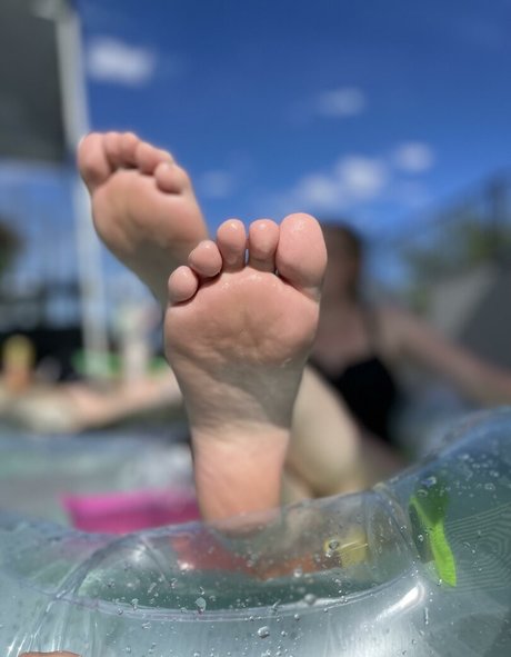 lovelylucyj20 naked onlyfans leak