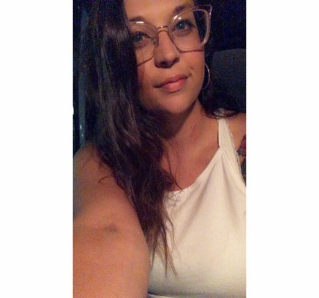 tallnerdywoman onlyfans model photo