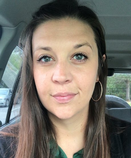 tallnerdywoman onlyfans explicit content